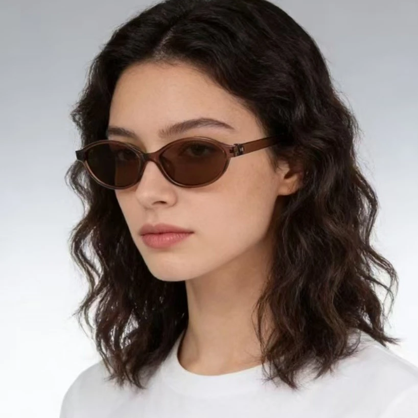 Kleine ovale zonnebril voor da - Designer Sunglasses recensie en prijs